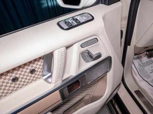 Used 2026 Mercedes-Benz G 63 AMG 4MATIC image 12