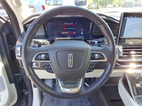 Used 2024 Lincoln Navigator L Black Label AWD/4WD image 22