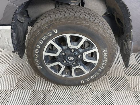 Used 2017 Toyota Tundra SR5 w/ TRD Off Road Package AWD/4WD image 8