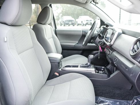 Used 2021 Toyota Tacoma SR5 image 16