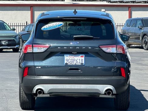 Certified 2022 Ford Escape SE w/ Convenience Package FWD image 7