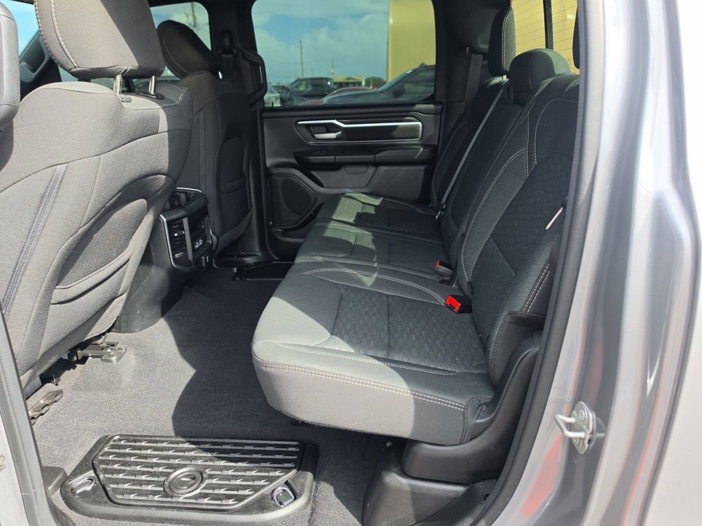 Used 2025 RAM 1500 Big Horn AWD/4WD image 10