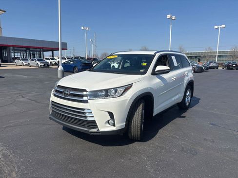 Used 2018 Toyota Highlander Limited w/ Protection Package #3 image 3