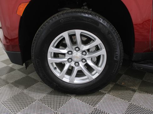 Used 2024 Chevrolet Tahoe LT w/ Luxury Package image 44