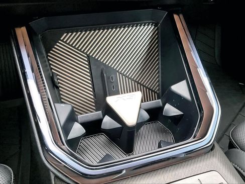 Used 2025 BMW X3 xDrive30i w/ Premium Package image 35