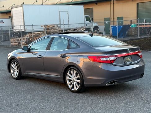 Used 2013 Hyundai Azera w/ Technology Pkg FWD image 5