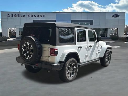 Used 2024 Jeep Wrangler Unlimited Sahara AWD/4WD image 7