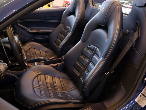 Certified 2017 Ferrari 488 Spider RWD image 5