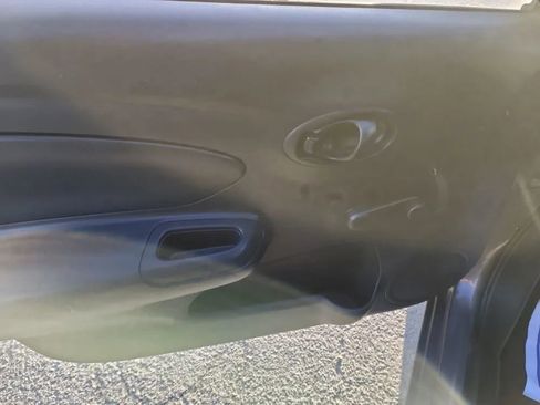 Used 2013 Nissan Versa S Plus FWD image 11