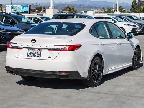 Certified 2026 Toyota Camry SE image 9