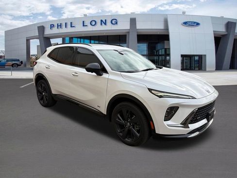 Used 2025 Buick Envision Sport Touring image 8