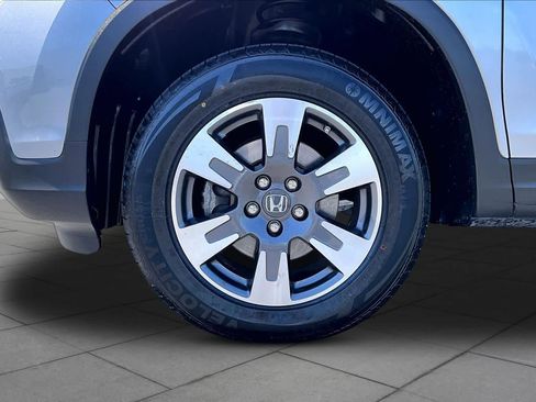 Used 2017 Honda Ridgeline RTL image 10