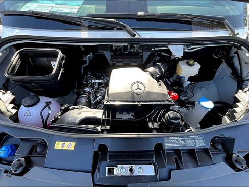 New 2025 Mercedes-Benz Sprinter 2500 image 16