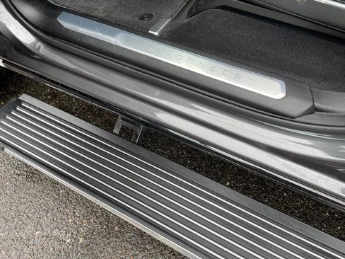 Used 2022 Jeep Grand Wagoneer Series I AWD/4WD image 30