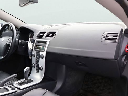 Used 2011 Volvo C70 T5 w/ Climate Pkg FWD image 11