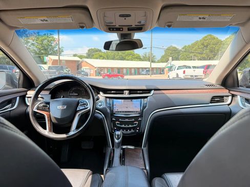 Used 2019 Cadillac XTS Luxury FWD image 15