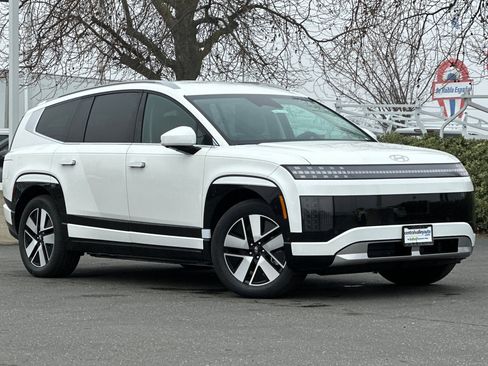 New 2026 Hyundai Ioniq 9 SEL w/ Tow & Go Package image 2