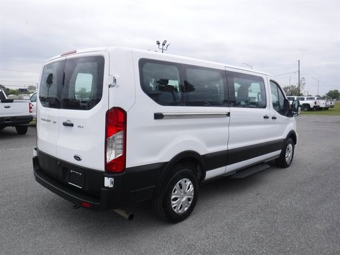 Used 2023 Ford Transit 350 XLT image 4