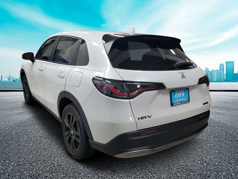 Used 2026 Honda HR-V Sport image 3