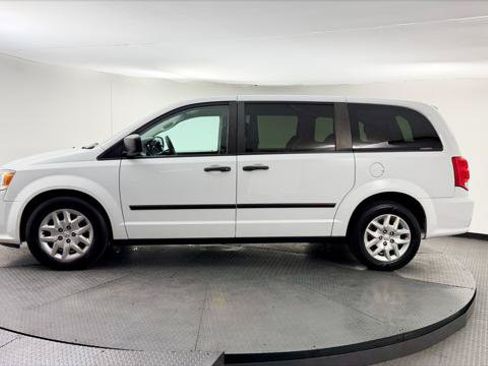 Used 2015 RAM C/V Tradesman FWD image 3