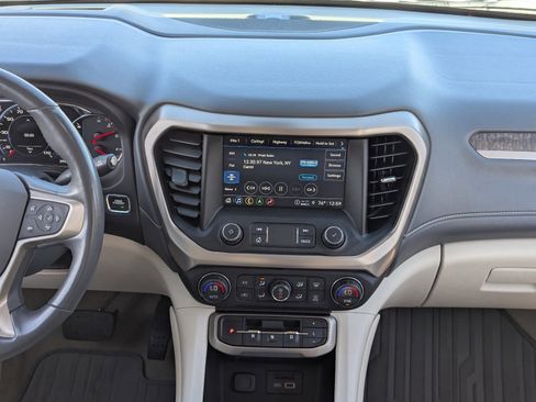 Used 2021 GMC Acadia Denali w/ Denali Technology Package image 17