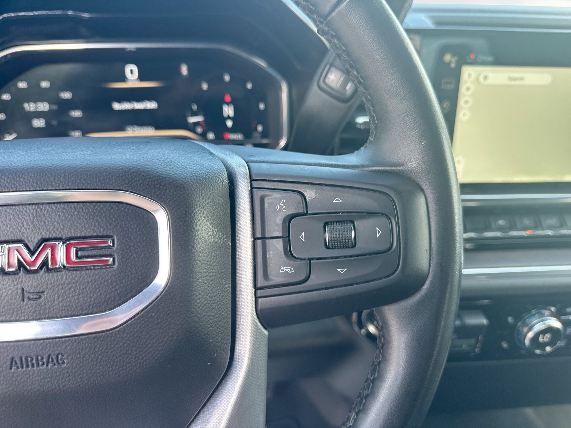 Used 2025 GMC Sierra 1500 SLT RWD image 26