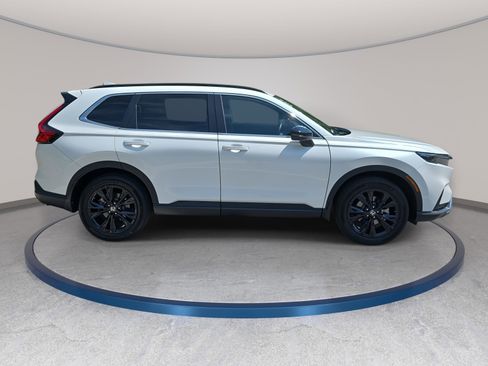 Used 2024 Honda CR-V Sport Touring image 4