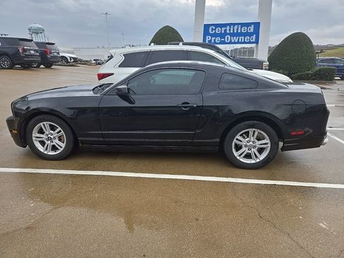 Used 2014 Ford Mustang Coupe image 12