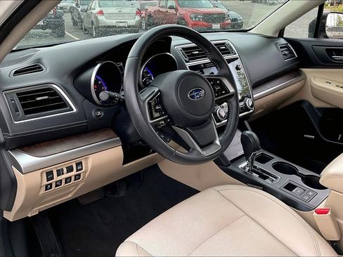 Used 2018 Subaru Outback 2.5i Limited AWD/4WD image 17