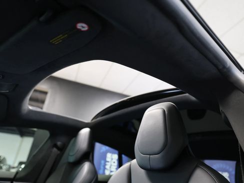 Used 2018 Tesla Model S 100D AWD/4WD image 23