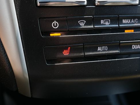 Used 2019 Lincoln MKC Select w/ Select Plus Package AWD/4WD image 28