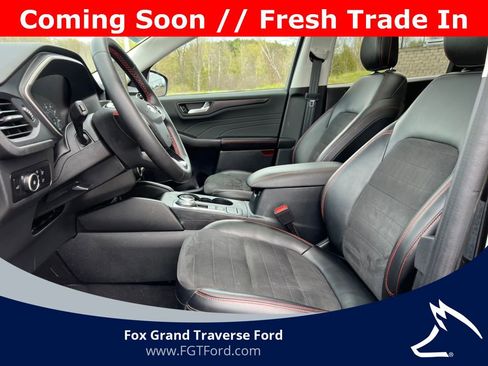 Certified 2022 Ford Escape SEL w/ SEL Stealth AWD Package image 3