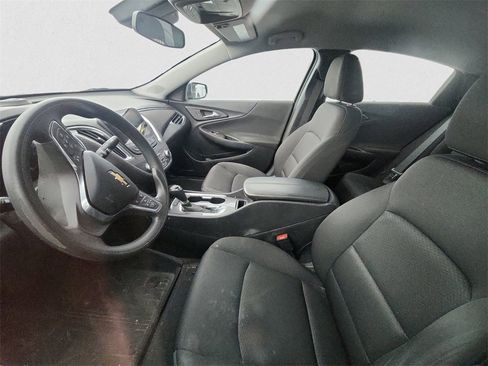 Used 2019 Chevrolet Malibu LT w/ Driver Confidence Package II image 7