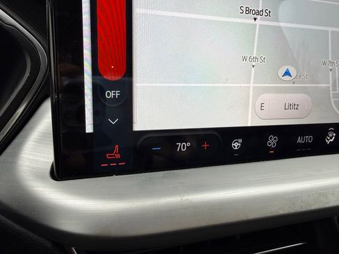 Certified 2023 Ford Escape Platinum w/ Premium Technology Package image 10