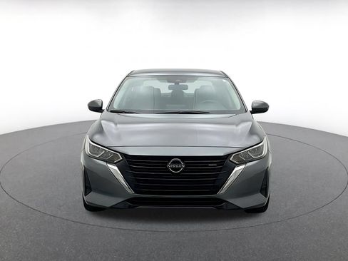 Used 2025 Nissan Sentra SV FWD image 2