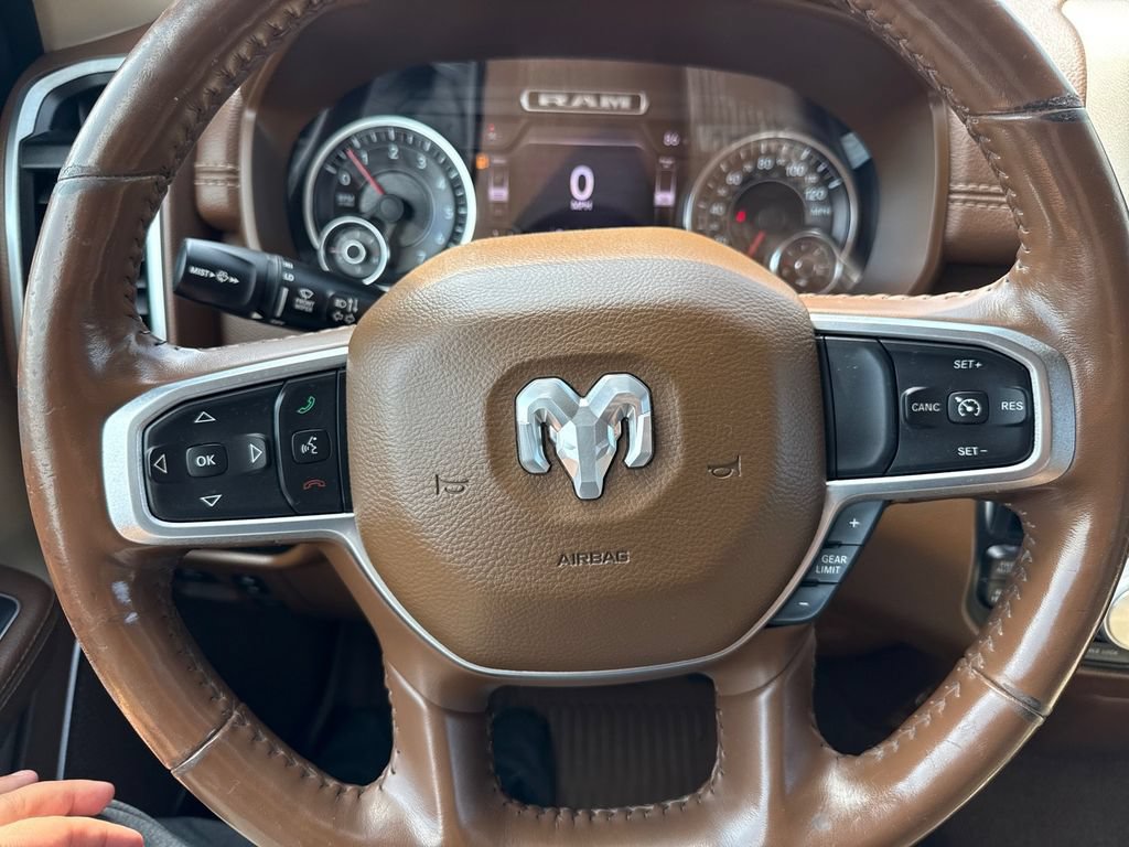 Used 2020 RAM 1500 Laramie AWD/4WD image 21
