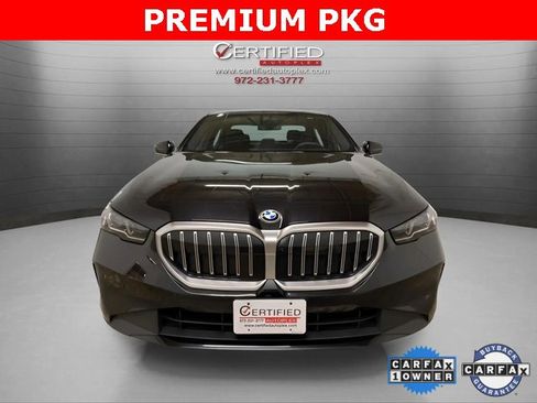 Used 2025 BMW 530i xDrive image 2