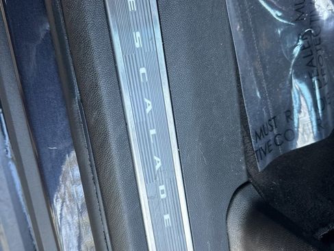 Used 2023 Cadillac Escalade Sport Platinum image 16