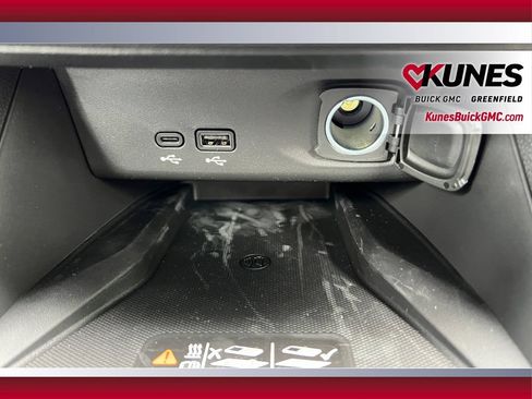 New 2026 Buick Envista Sport Touring w/ Convenience I Package FWD image 33