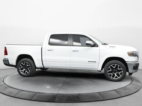Used 2025 RAM 1500 Laramie AWD/4WD image 8