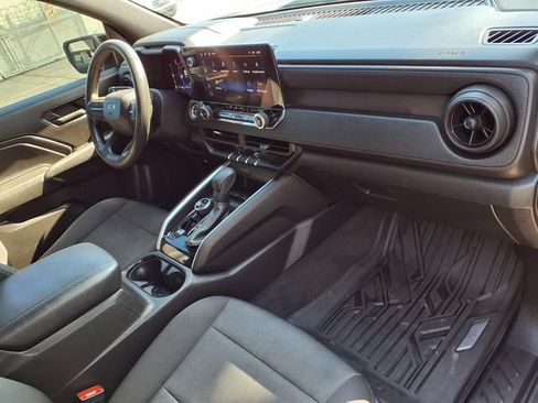 Used 2023 Chevrolet Colorado Trail Boss w/ Technology Package AWD/4WD image 25