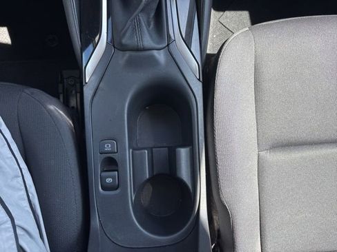 Used 2025 Toyota Corolla LE FWD image 17