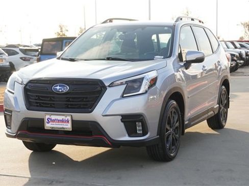 Used 2023 Subaru Forester Sport image 3