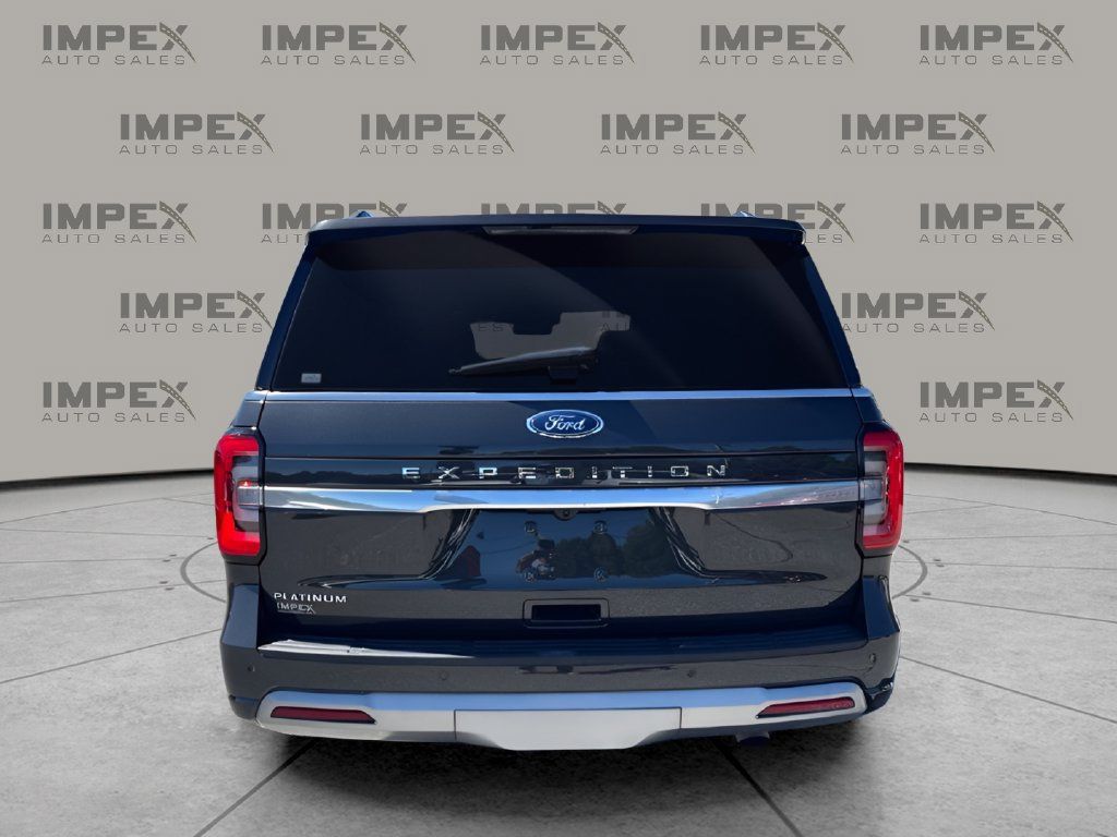 Used 2024 Ford Expedition Platinum AWD/4WD image 4