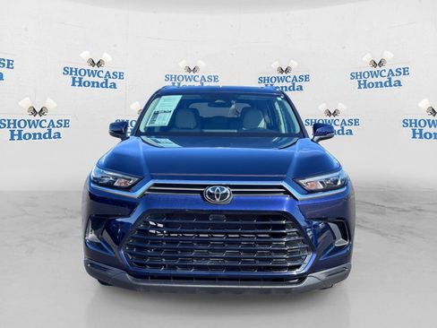 Used 2024 Toyota Grand Highlander FWD image 6