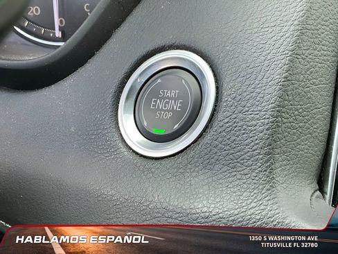 Used 2021 Cadillac XT4 Premium Luxury image 30