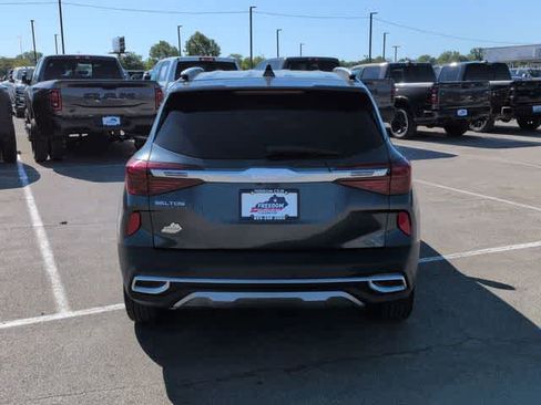 Used 2022 Kia Seltos EX AWD/4WD image 7