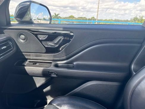 Used 2023 Lincoln Aviator Reserve w/ Elements Package Plus RWD image 13