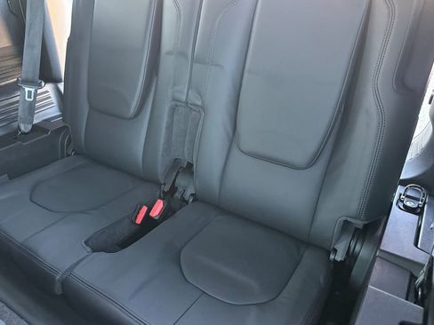 Used 2021 Land Rover Defender 110 X-Dynamic HSE image 14