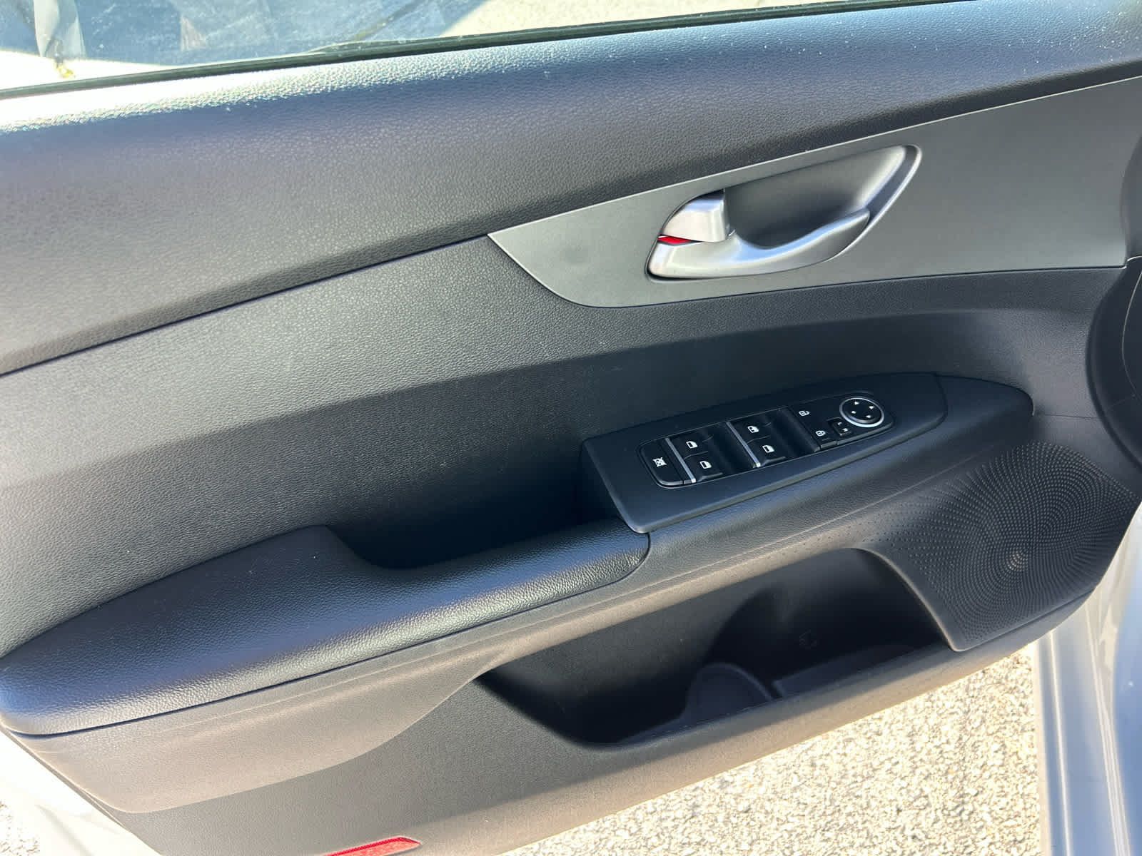 Used 2020 Kia Forte LXS FWD image 10